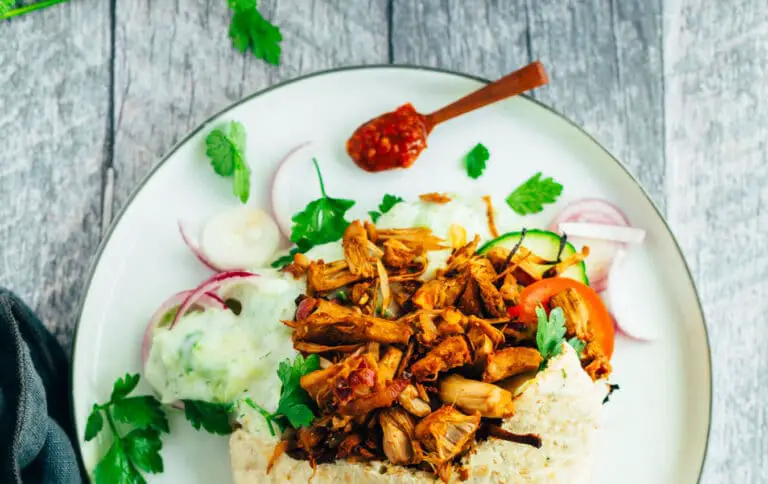 Veganes Gyros Sandwich mit Jackfruit