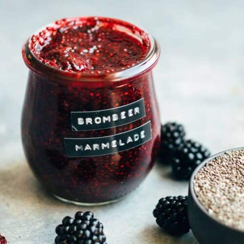 Einfache Brombeer Chia Marmelade — VEGANE VIBES