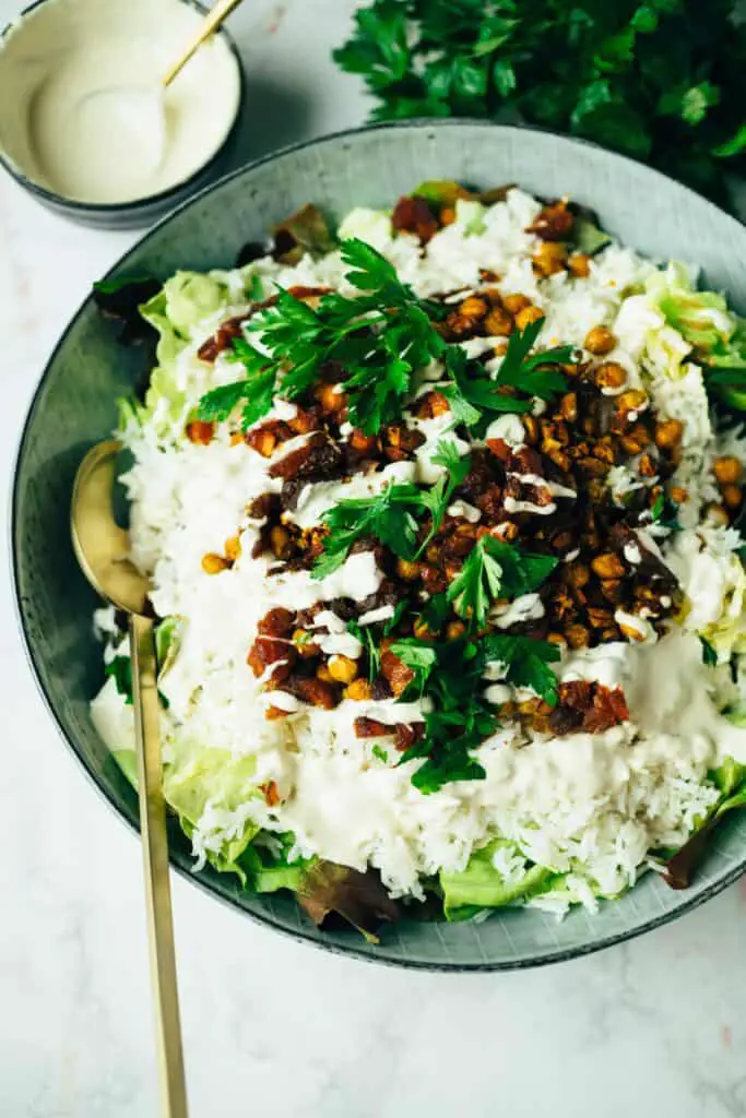 Orientalischer Salat mit Aprikosen & Kichererbsen