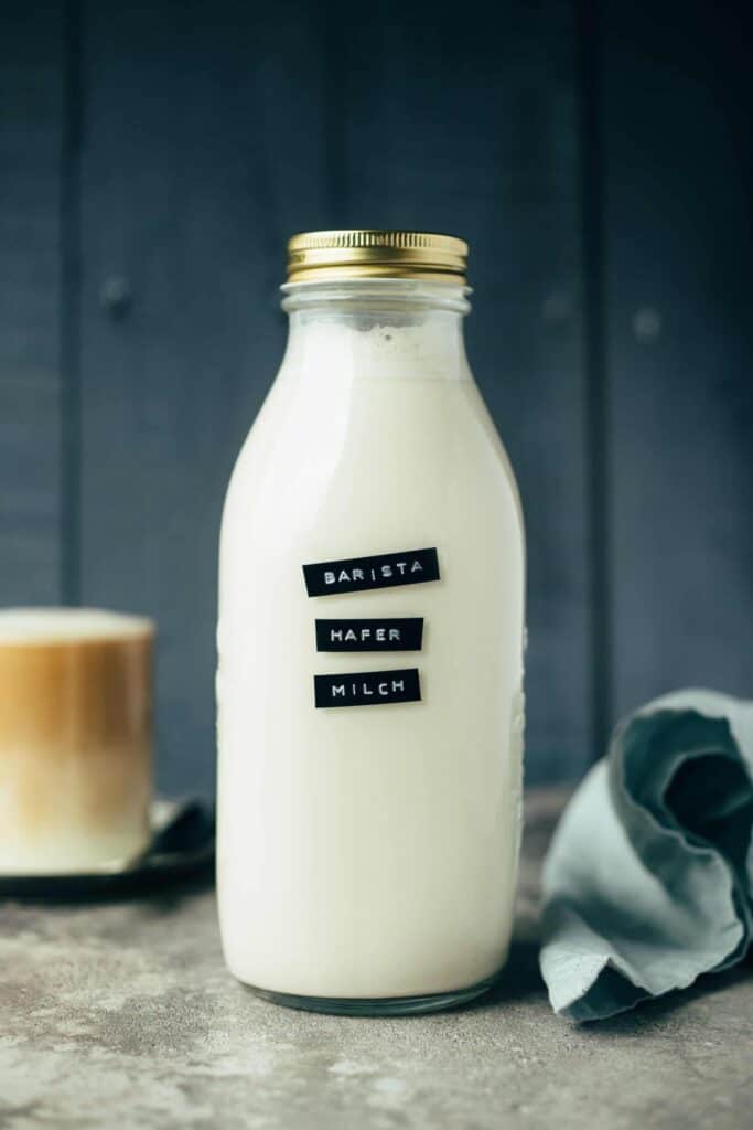 Cremige Barista Milch (10 Minuten) 