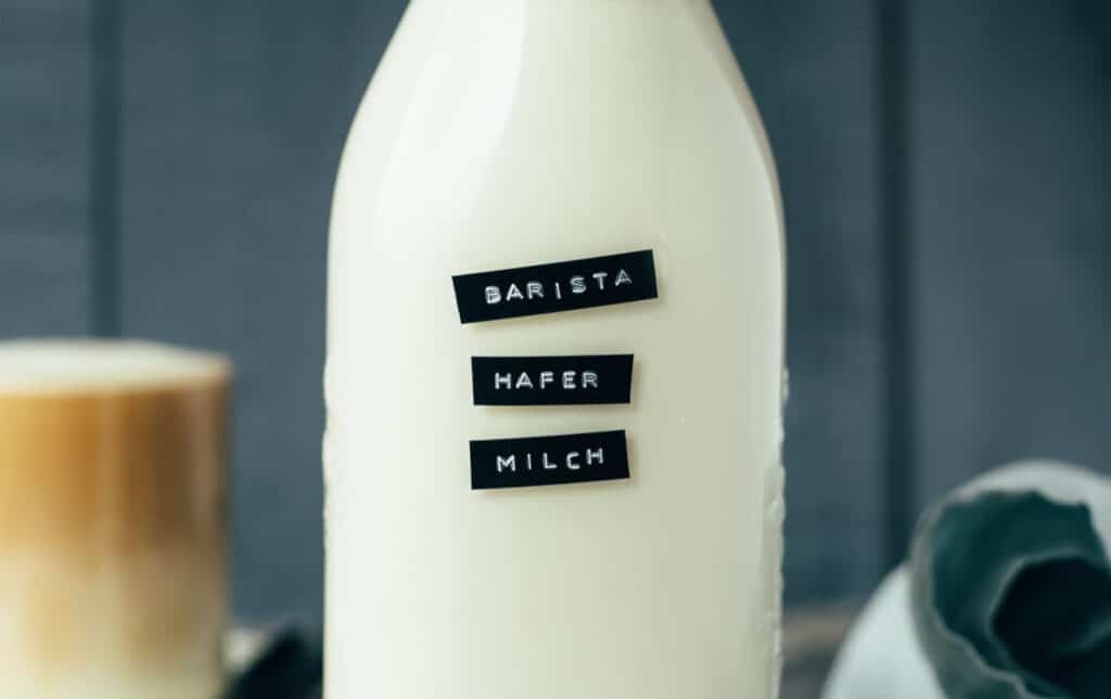 Cremige Barista Milch (10 Minuten)