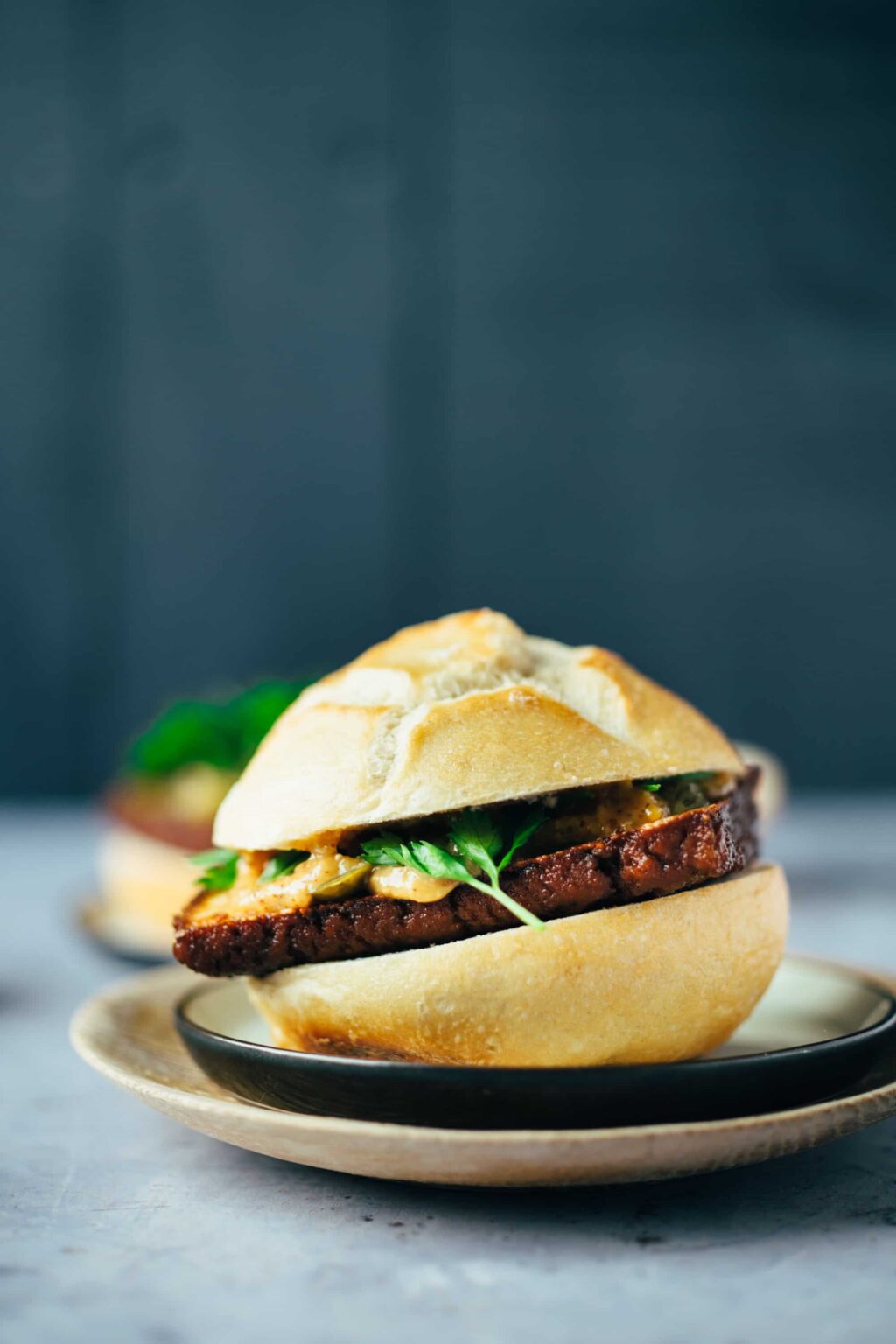 Vegane Leberkas Semmel (10 Minuten) — VEGANE VIBES