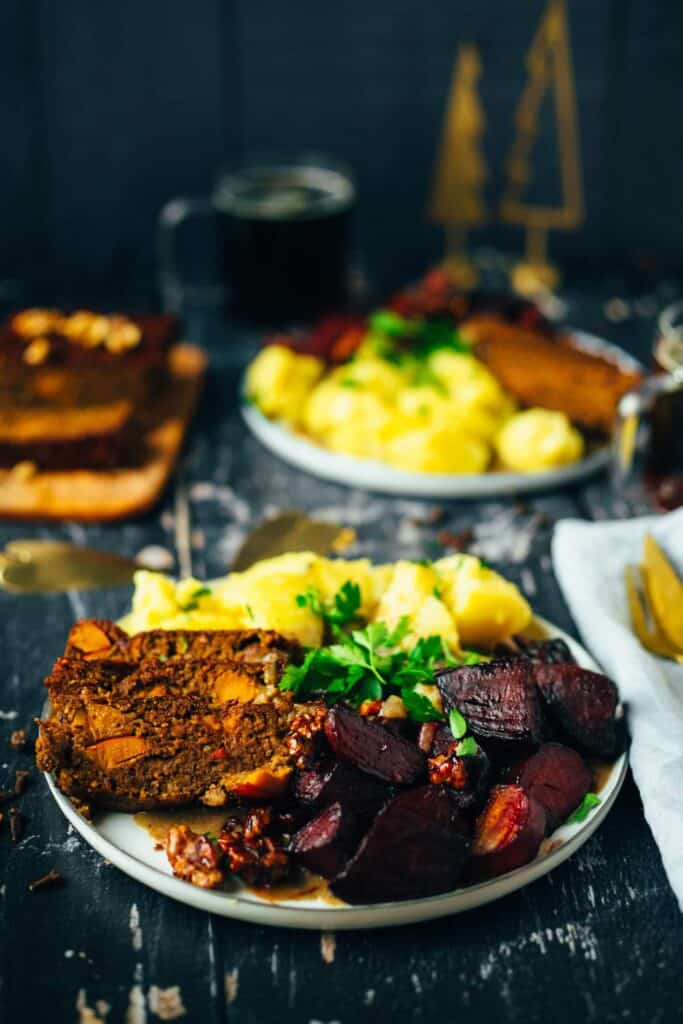 festive nut roast with glaze