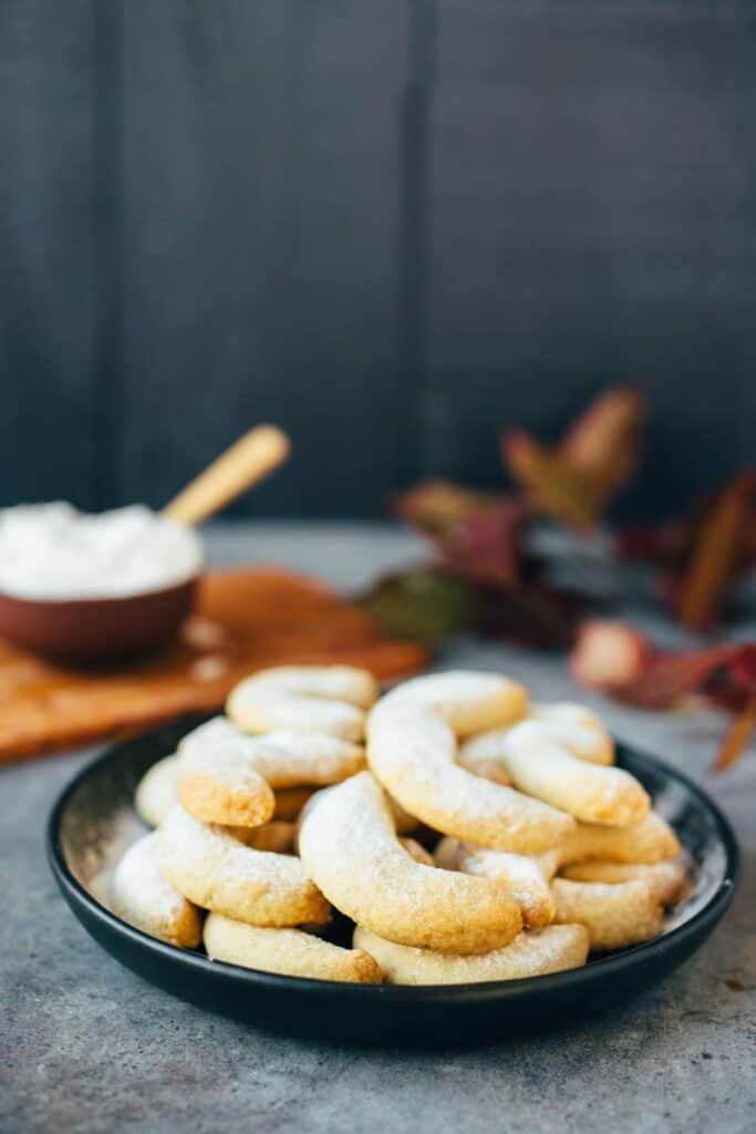 Vanilla crescent (vegan)