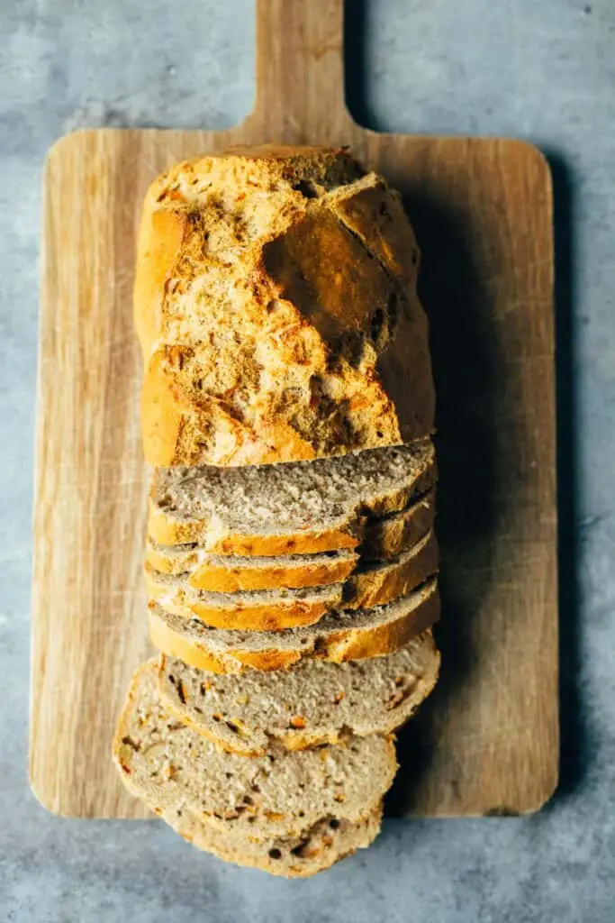 Karotten Walnuss Brot (vegan)