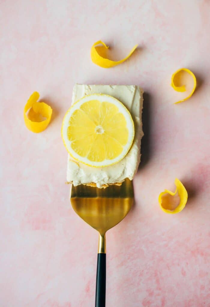 Creamy lemon slices / lemon cheesecake (gluten-free, lactose-free, vegan)