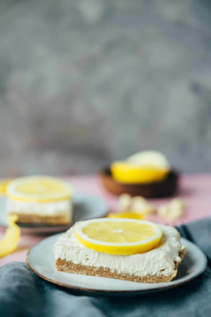 Cremige Zitronenschnitten / Zitronencheesecake (glutenfrei, laktosefrei, vegan)