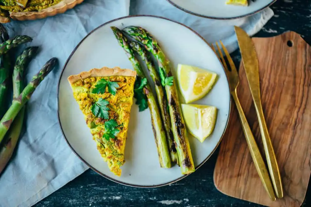 Quiche mit grünem Spargel (gf) — VEGANE VIBES