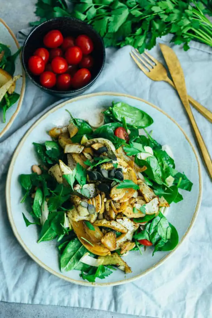 Salad with roasted fennel and white beans