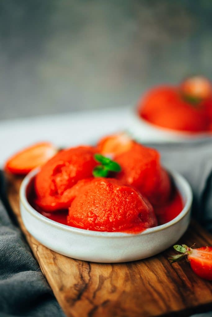 Strawberry sorbet (vegan)