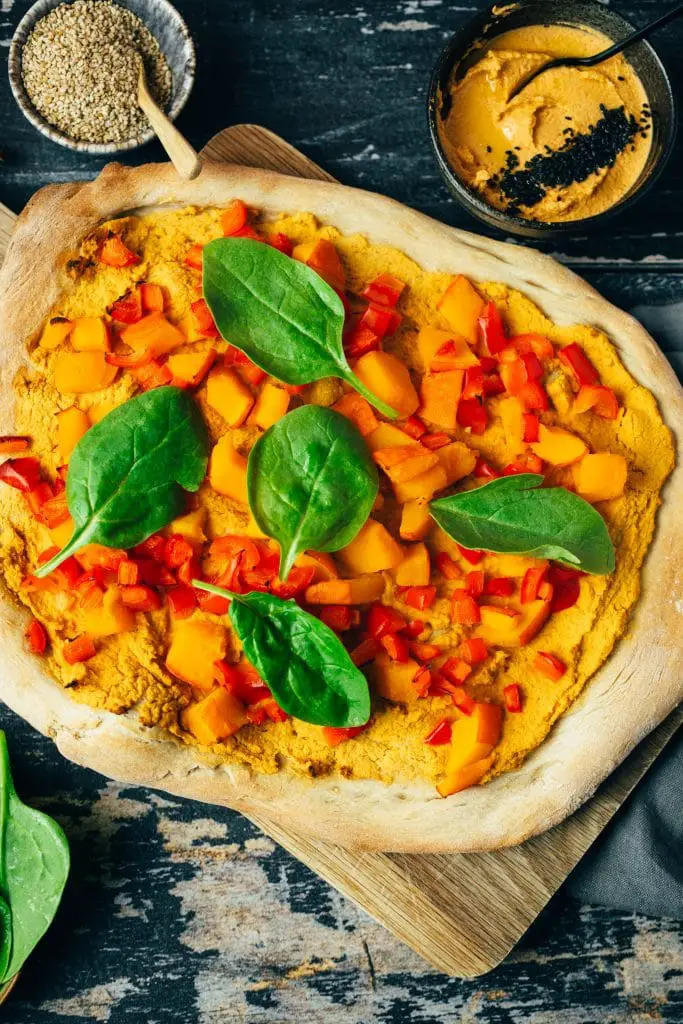 Pizza "Yoga" with hummus and pumpkin