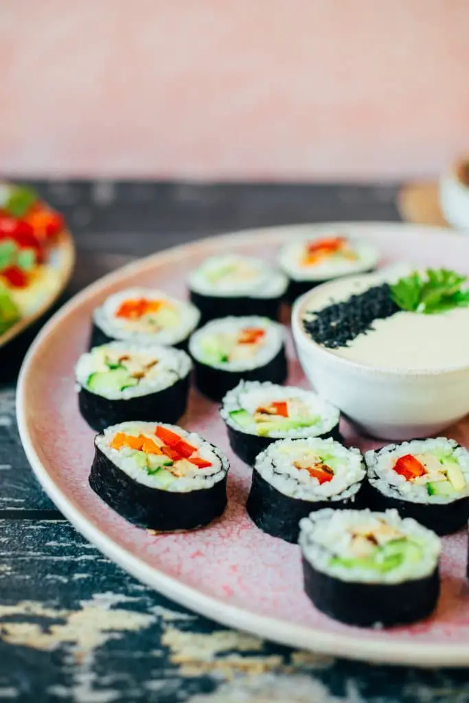 vegan sushi with spicy mayo