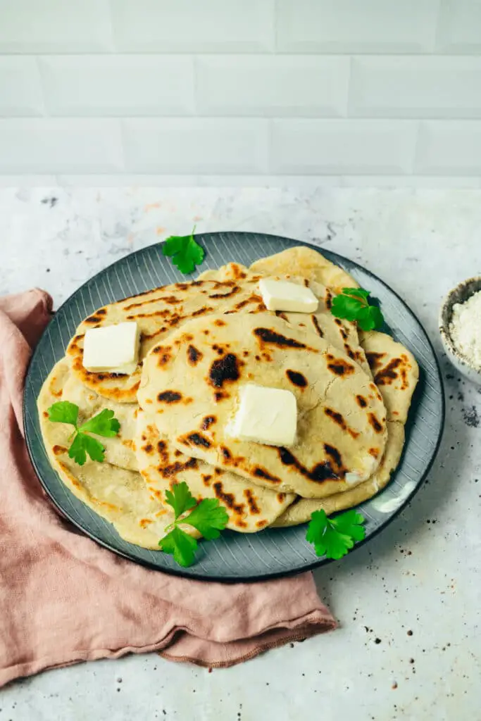 Glutenfreies Naan Brot ohne Hefe