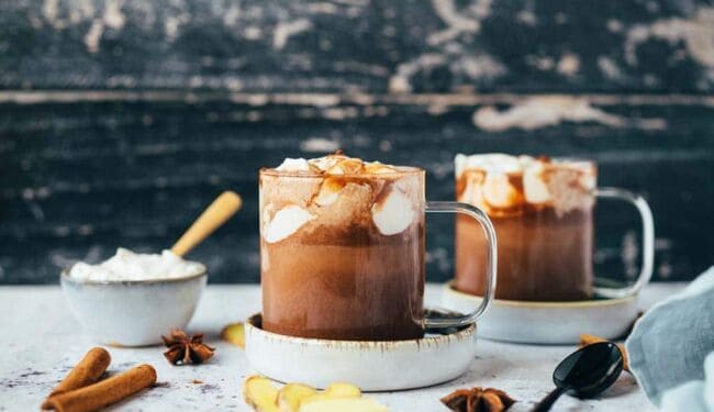 Heiße Chai-Schokolade (vegan)