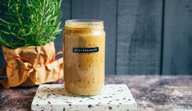 vegane Bratensauce (glutenfrei, 15 Minuten)