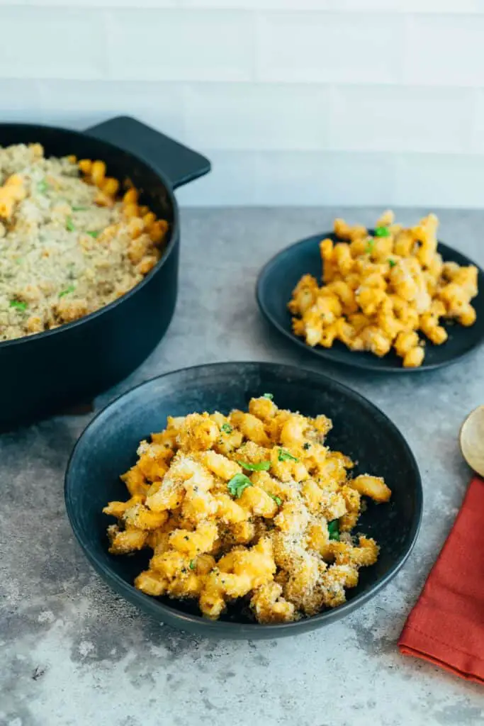 Veganes Mac and Cheese überbacken (50 Minuten)