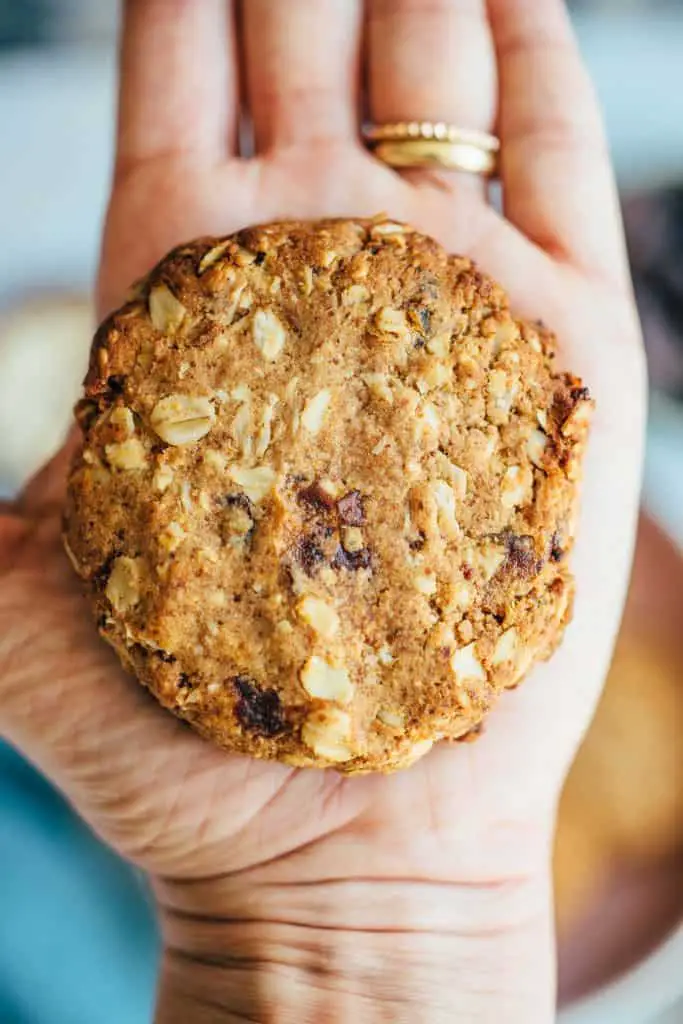 Hafercookies mit Dattel Chunks (v&gf) - 20 Minuten