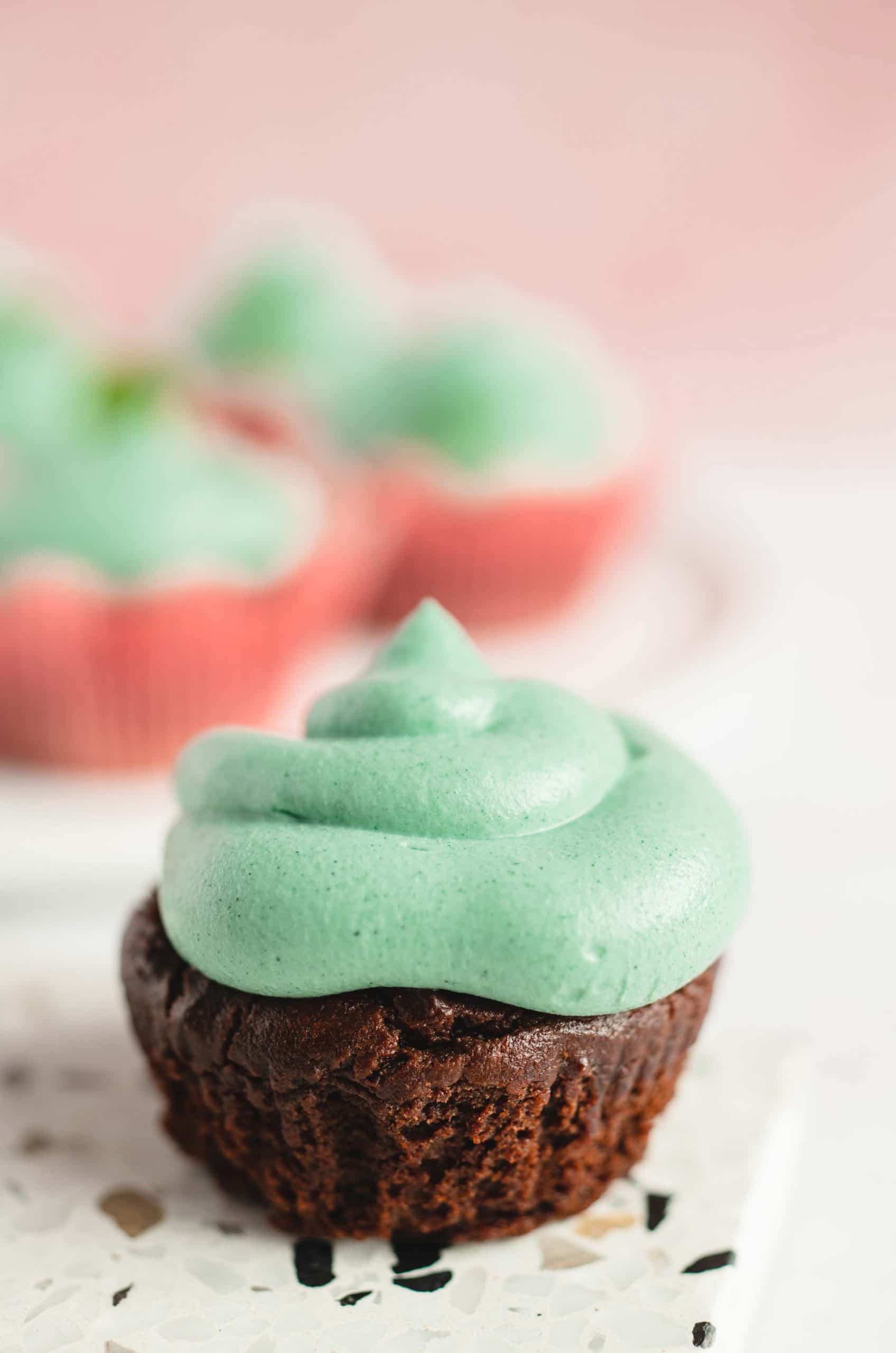 Pfefferminz-Schoko Cupcakes vegan (45 Minuten) — VEGANE VIBES