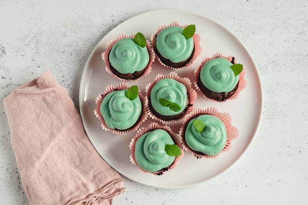 Pfefferminz-Schoko Cupcakes vegan (45 Minuten) — VEGANE VIBES