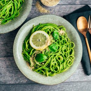 Spaghetti mit veganer Spinatsauce (20 Minuten)