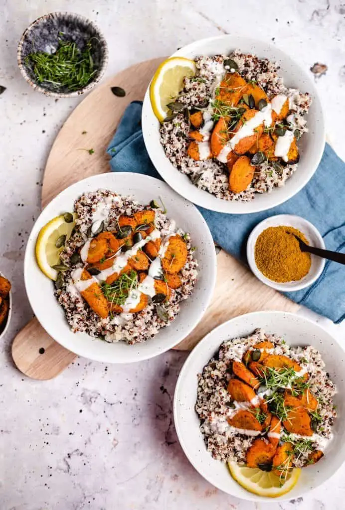 Quinoa Salat mit sahnigem Dressing