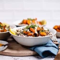 Quinoa Salat mit sahnigem Dressing