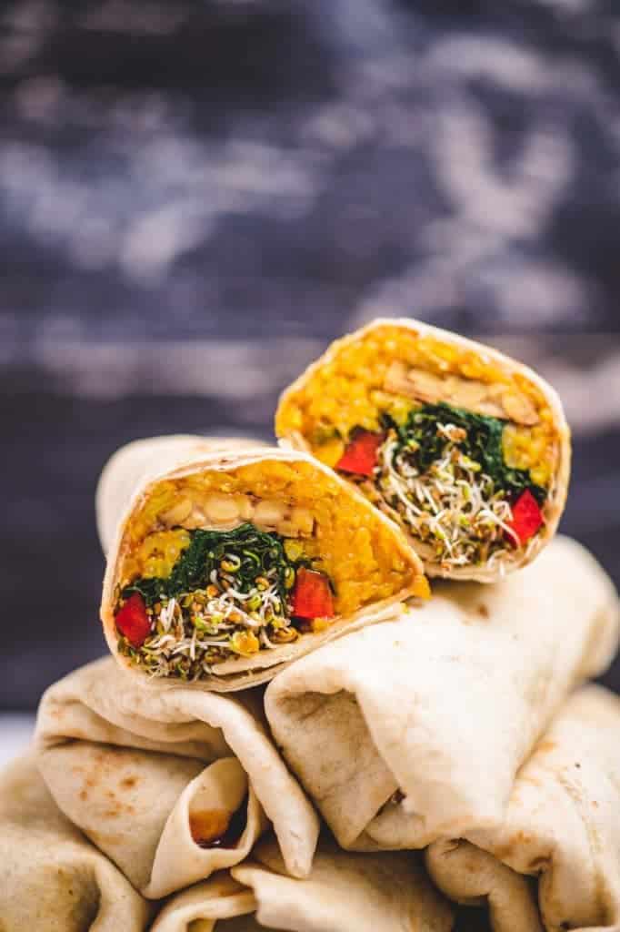 Burritos mit spanischem Reis und Tempeh