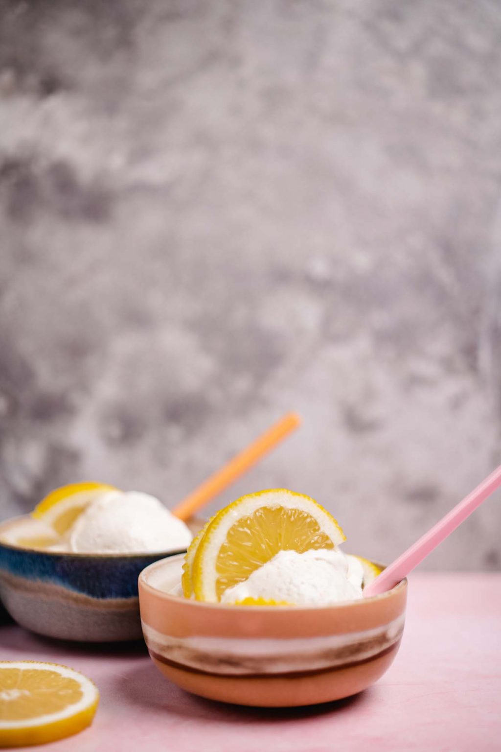 veganes Zitroneneis (mit und ohne Eismaschine) — VEGANE VIBES