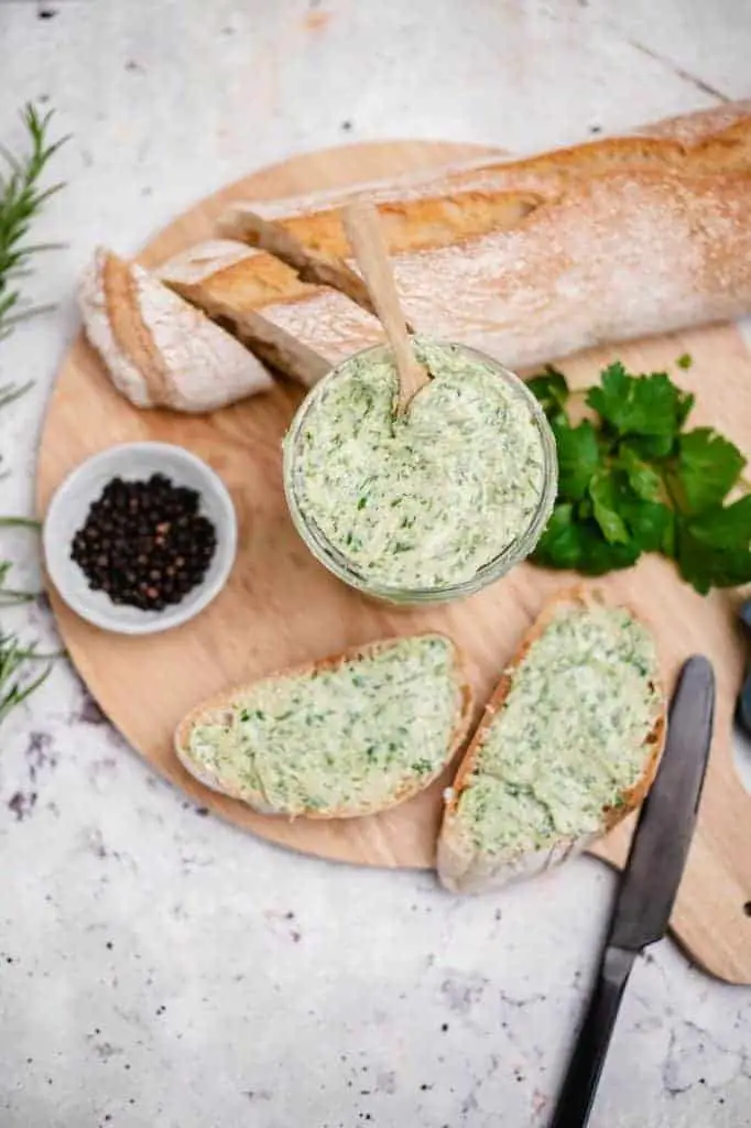 Kräuterbutter selber machen (v&gf)