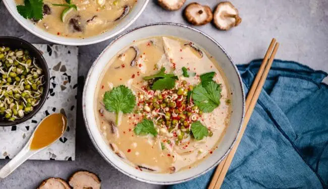 Erdnussbutter Satay Ramen (vegan)