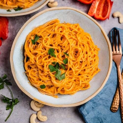 Pasta mit gerösteter Paprika Sauce