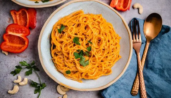 Pasta mit gerösteter Paprika Sauce