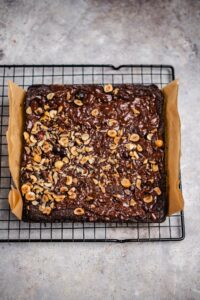 Tahini Haselnuss Brownies (vegan)