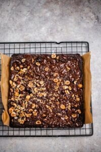 Tahini Haselnuss Brownies (vegan)