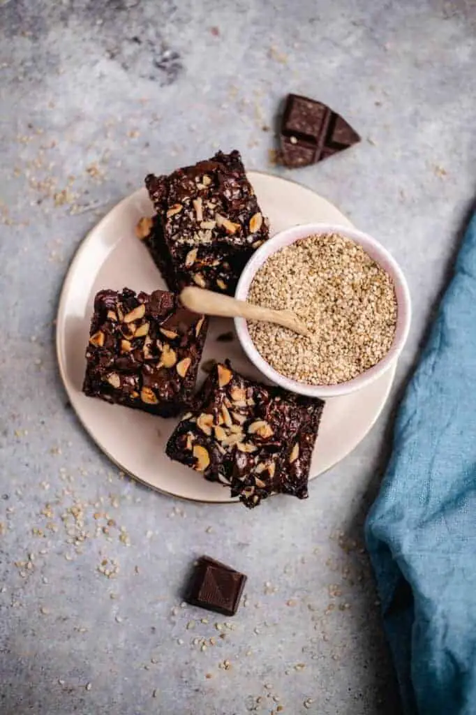 Tahini Haselnuss Brownies (vegan)