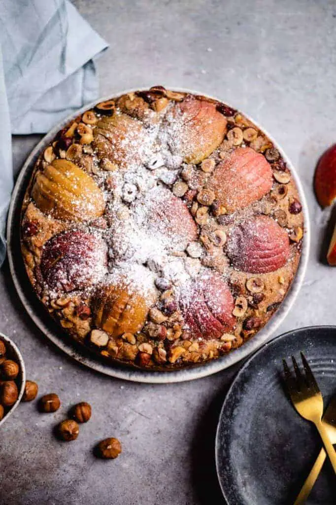 Apfel-Haselnuss Kuchen (vegan)