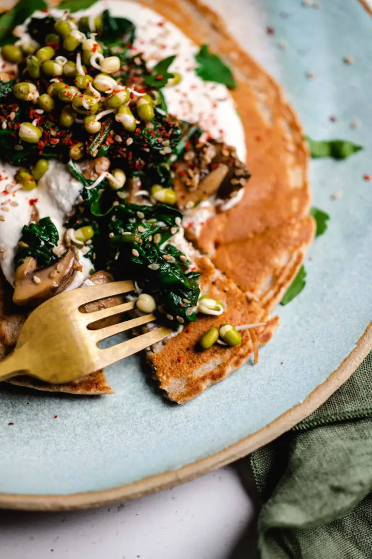 Buchweizen Crêpes mit Spinat und Pilzen — VEGANE VIBES