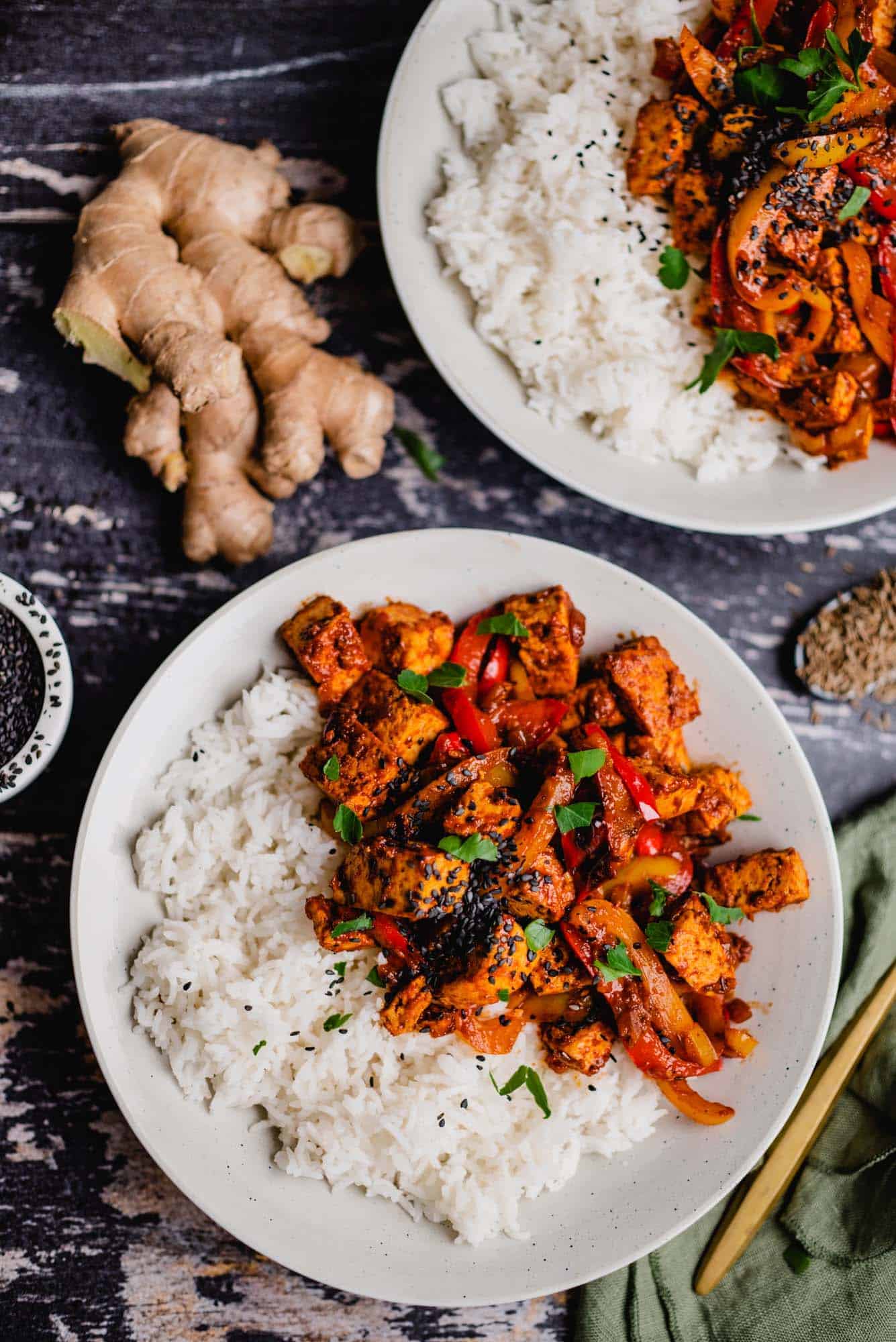 Indische Pfanne mit Paprika und Tofu — VEGANE VIBES