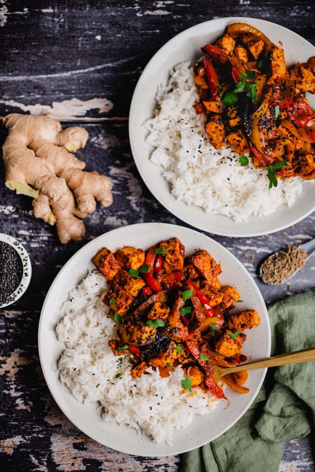Indische Pfanne mit Paprika und Tofu — VEGANE VIBES