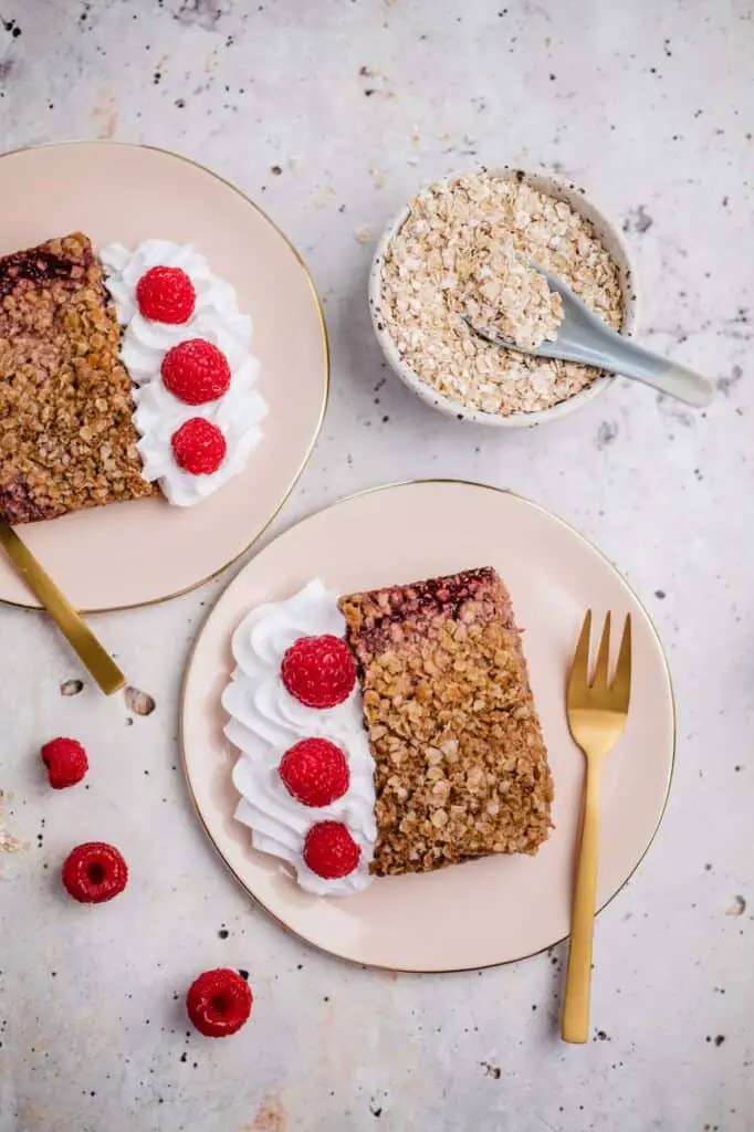 Vegane Himbeer Streusel Schnitten