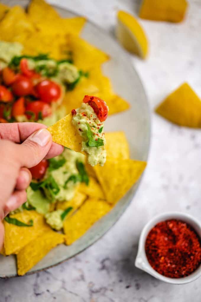 Nachos mit Avocado Tomaten Salsa (vegan, glutenfrei, ölfrei) Rezept