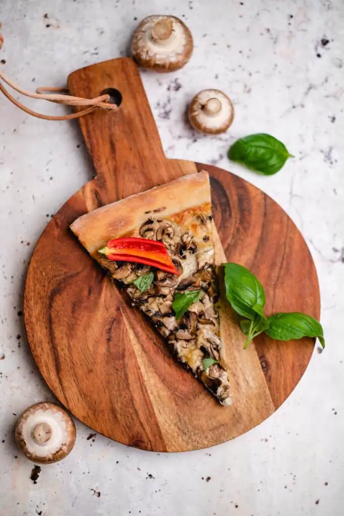Pizza Bianco mit Pilzen vegan Rezept 15 - vegane Rezepte