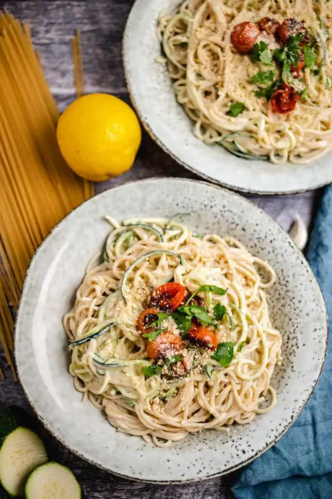 Vegan zoodles with spaghetti