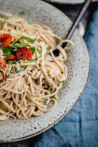 Vegane Zoodles mit Spaghetti