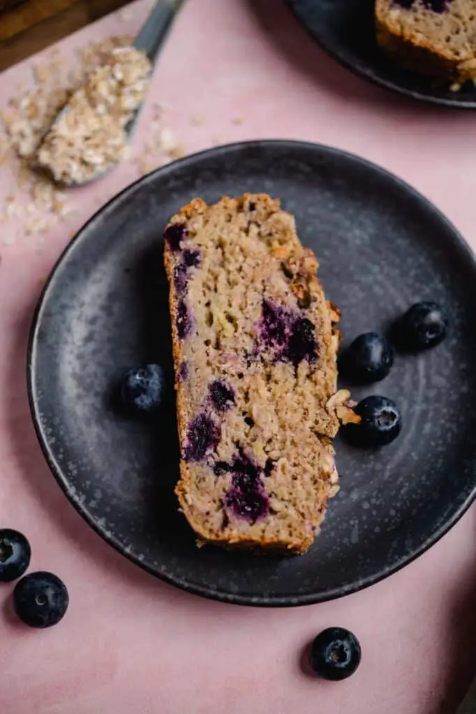 Veganes Bananen-Blaubeeren Brot (glutenfrei, ölfrei)