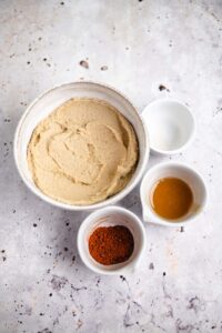 Veganes Hummus Dressing (3 Varianten)