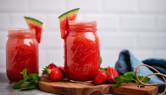 Vegane Erdbeer-Melonen Limonade (gf, öf) Rezept