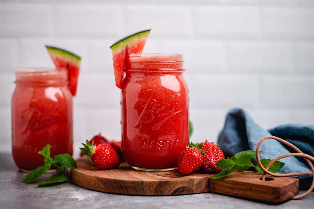 Vegane Erdbeer-Melonen Limonade (gf, öf) Rezept
