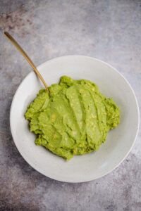 Avocado zerdrücken