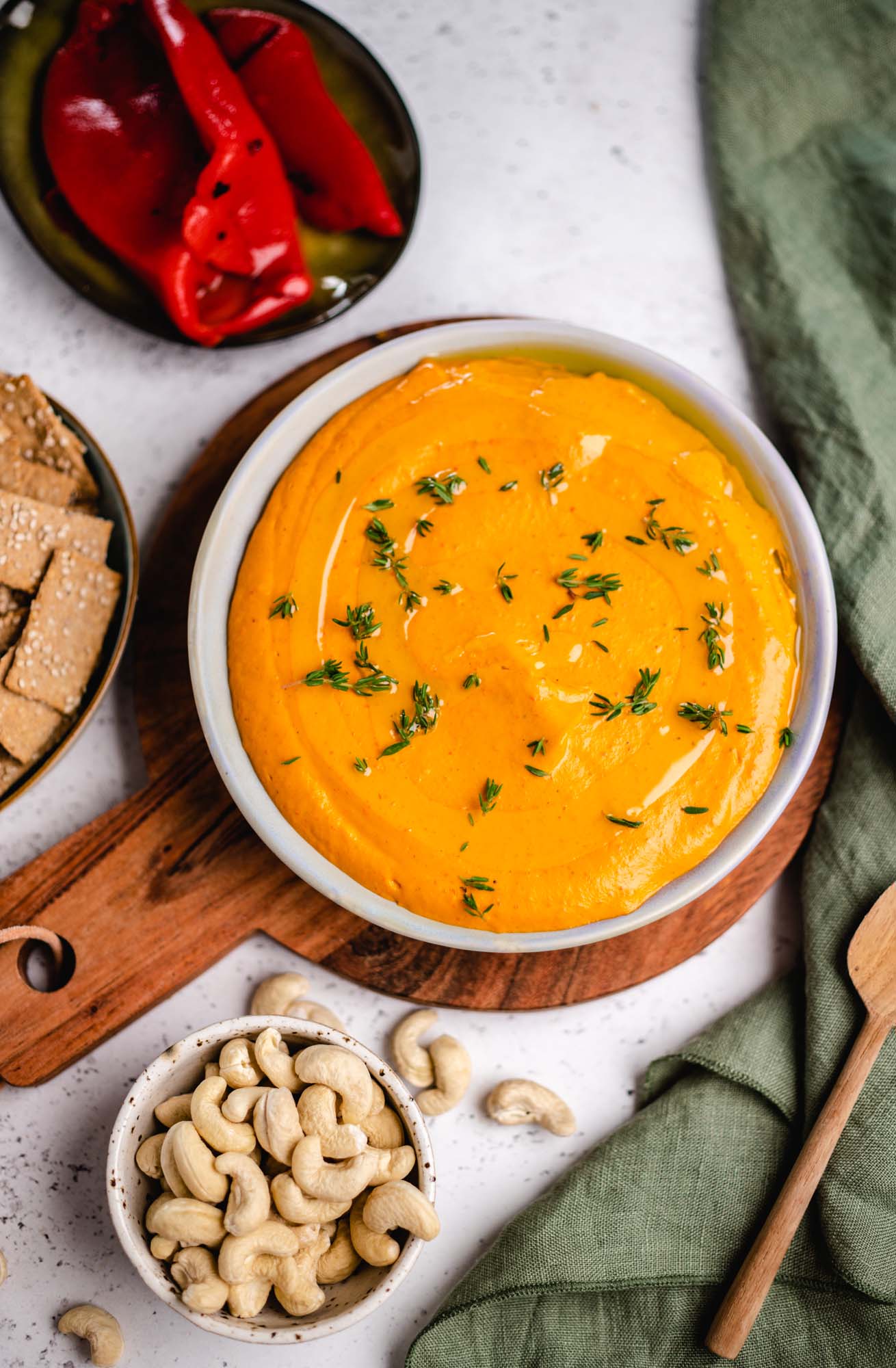 Dip aus gegrillter Paprika und Cashews — VEGANE VIBES